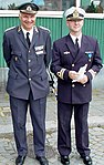 Generalmajor Sandqvist tillsammans med adjutant, örlogskapten Johan Svensson vid inspektion av Hvetlanda skvadron 2005.