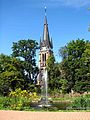 Martinskirche mit Ausstattung, dazu Kirchhof mit Einfriedung, Denkmal für die Gefallenen des Ersten Weltkrieges und einigen alten Grabsteinen