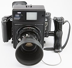 Universal with 100mm f/3.5 lens, hood, and 6×7 rollfilm back