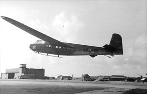 DFS 230 на польоті. Італія. 1943
