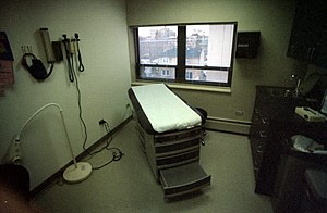 English: A typical examination room in a docto...