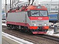 Dual voltage six axle electric locomotive EP10-004 at the Kiyevskaya railway station