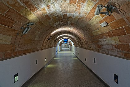 Corredor norte da estação ferroviária de Estrasburgo, Baixo Reno, França (definição 5 472 × 3 648)