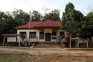 Kantor kepala desa Sungai Lunuk