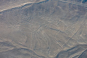 Vista aérea do "Macaco", um dos geoglifos mais conhecidos das Linhas de Nazca, situadas no Deserto de Sechura no sul do Peru. Os geoglifos deste Patrimônio da Humanidade, segundo a UNESCO (desde 1994), estão espalhados por um planalto de 80 km de extensão entre as cidades de Nazca e Palpa e são datados, segundo diversos estudos, entre 500 a.C. e 500 d.C. (definição 6 894 × 4 587)