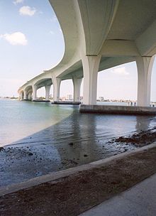 Memorial Causeway Bridge.jpg