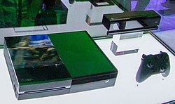 New XBox 360 and XBox One. (9021844483) 
 crop2. jpg