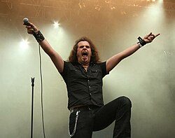 Nils K. Rue az együttes énekese. A fotó a 2008-as Norway Rock Festivalon készült.