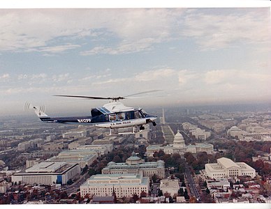 Unidad de Aviación de la Policía de Parques de patrulla por Washington, DC.