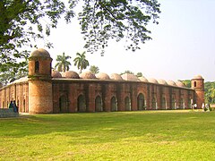 Mezquita Shat Gombuj ('Sesenta Cúpulas') en Bagerhat, Bangladés