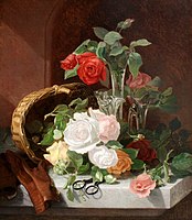 Natureza morta de flores em um Epergne de vidro em uma borda de mármore com luvas, cesta de vime e tesoura (1889),