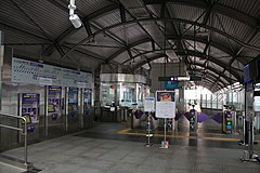 台北捷運乗換フロアの改札口（3階）