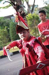 Seorang penari tarian Kabasaran, etnik Minahasa.