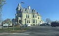 Side view of Emerson Gaylord Mansion.