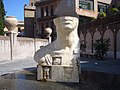 Scultura Piazza Trento e Trieste, Tivoli