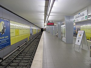 U-Bahnhof Lübecker Straße 1.jpg