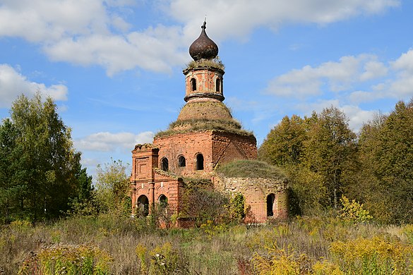 33. Церковь Святой Троицы, Медведки, Ленинский район, Тульская область Автор — Viola Luchansky