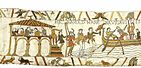 Sur la bordure inférieure de la tapisserie de Bayeux (scène 4) apparaissent deux fables : le Corbeau et le Renard et le Loup et l’Agneau.