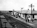 Militiamen near the Colorado & Southern railway station in Ludlow, Colorado in 1913 during the early stages of the Colorado Coalfield War.