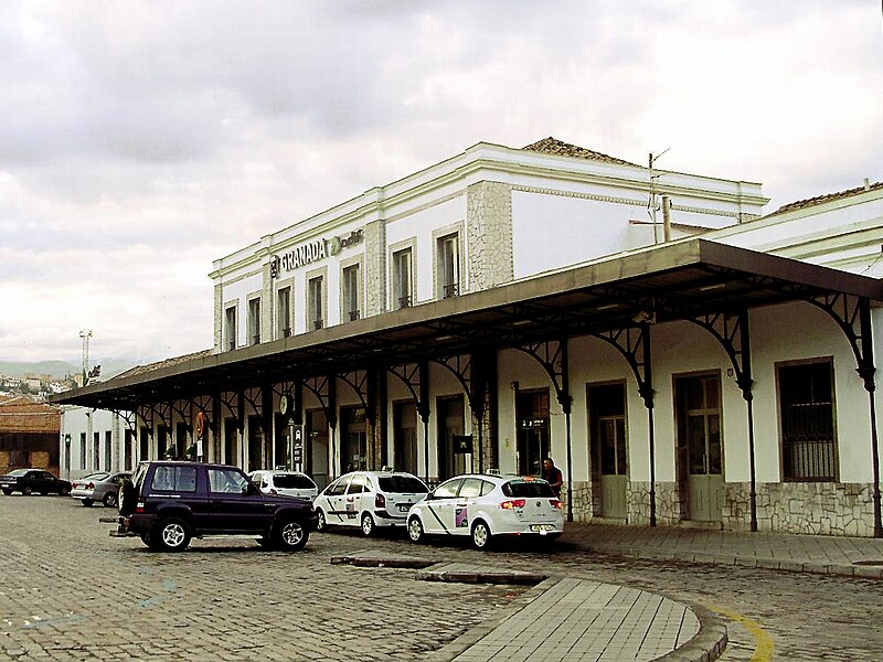 File:Estación de trenes de Granada.jpg