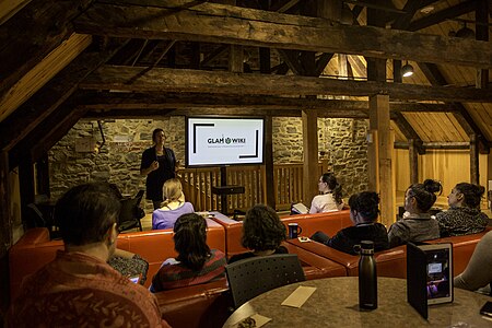 Conference about Wikimedia projects given at the Musée de la civilisation de Québec thanks to a microgrant