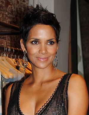English: Actress Halle Berry at the 2010 New Y...