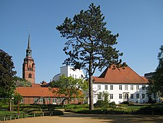 Prinzeßhof und St. Laurentii