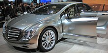 The F700 research car Mercedes-Benz F700 Front.jpg