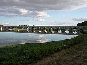 Le pont de Beaugency sur la Loire