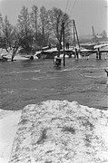 Dijkdoorbraak bij Zijkanaal H, waardoor Tuindorp Oostzaan overstroomde; 14 januari 1960.