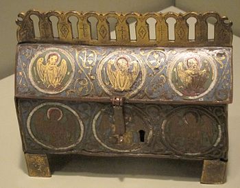 English: Reliquary from Limoges, France, c. 12...