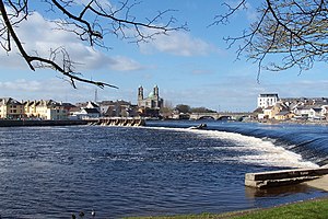 English: River Shannon, Athlone, Co. Westmeath...