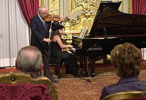 Salvatore Accardo playing during his prize-giv...