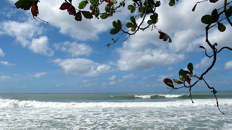 File:Schoolyards Beach, Aguadilla, Puerto Rico.jpg