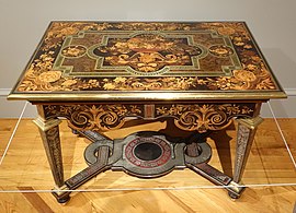 Tisch von André-Charles Boulle, Paris, ca. 1670–1680, Intarsien aus verschiedenen Hölzern, Messing, Kupfer, Horn, Schildpatt, California Palace of the Legion of Honor, San Francisco