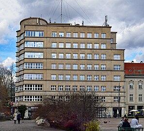 Kraków pl. Szczepański 5 Kamienica czynszowa KKOPK, 1932 (wspólnie ze Stefanem Strojkiem)