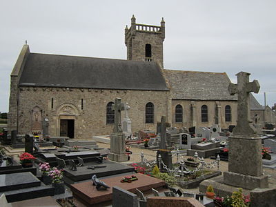 Église Saint-Martin-et-Sainte-Trinité de Néville-sur-Mer.