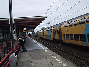 Bahnsteig des Bahnhofs (2002)