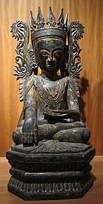Crowned Buddha image of unknown origin with Shan influences Birmania, shan, buddha maravijaya seduto, xviii-xix sec.JPG