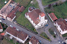 Vue aérienne de l'église de Brocas.