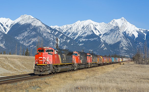 Canadian National Railway freight train in Alberta, Canada by David Gubler