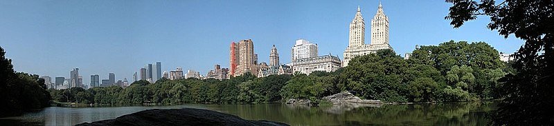 Central Park in 2004, met op de achtergrond de wolkenkrabbers van Upper West Side