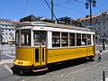 En Lisboa se mantiene la mítica línea 28, son los únicos que pueden transitar por las estrechas y empinadas calles