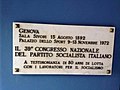 Lapide interna alla sale, affissa nel 1972 e dedicata alla fondazione del PSI nel 1892 a Genova.