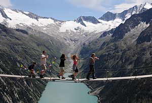 Hängebrücke am Berliner Höhenweg Nr 526, Zillertaler Alpen 2.JPG