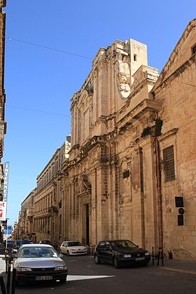 Façade de l'église et du collège (de 1634)