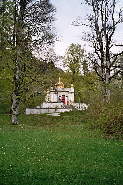 File:Maurischer Kiosk2, Linderhof.jpg