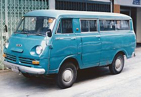 Nissan Homer T641 minibus, Thailand.jpg