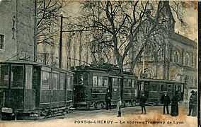 Ligne 16 des tramways de l'OTL (Lyon - Pont de Sault-Brénaz). Station Pont-de-Cheruy.