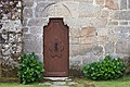 Porta da igrexa de San Pedro de Oza.